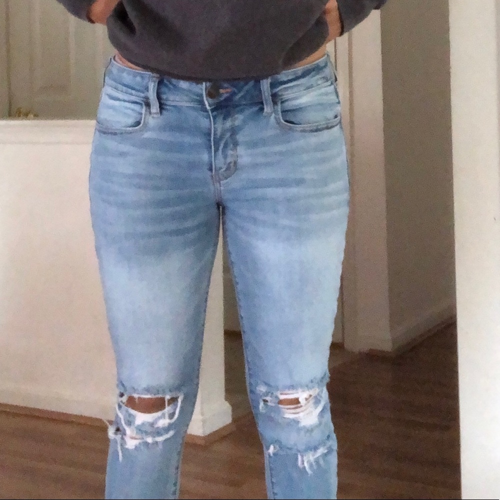 Low Rise Ripped Skinny Jeans